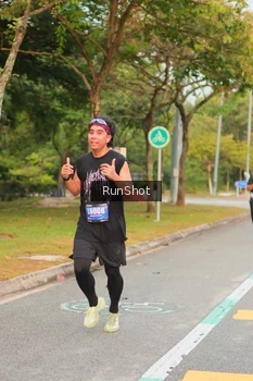 Runner Photo 5675755