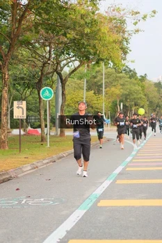 Runner Photo 5675761