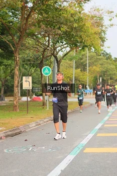 Runner Photo 5675765