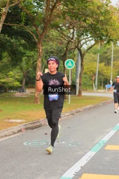 Runner Photo 5675767