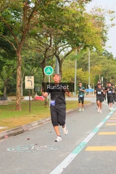 Runner Photo 5675768