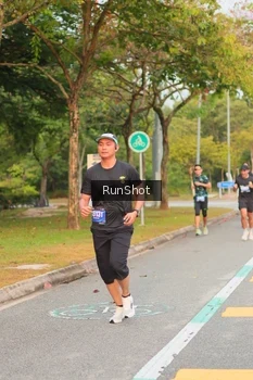 Runner Photo 5675773