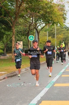 Runner Photo 5675778