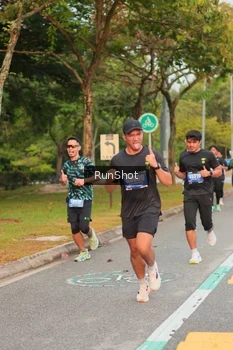 Runner Photo 5675782