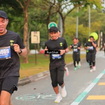 Runner Photo 5675788