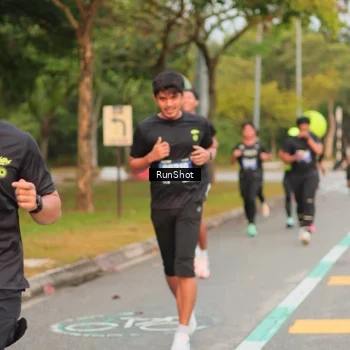 Runner Photo 5675795