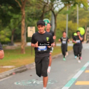 Runner Photo 5675796
