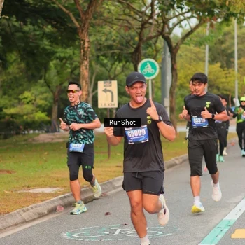 Runner Photo 5675799