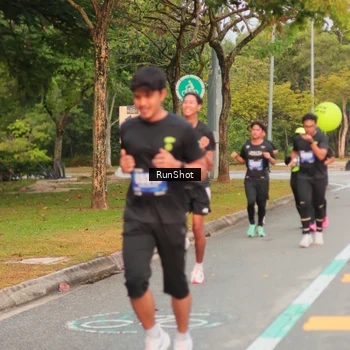 Runner Photo 5675804