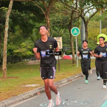 Runner Photo 5675808