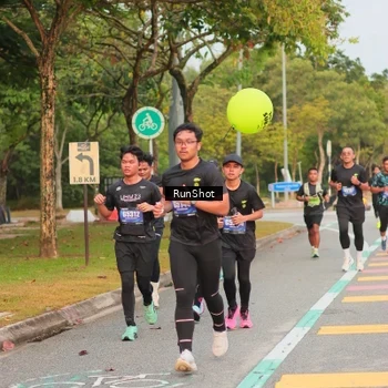 Runner Photo 5675813