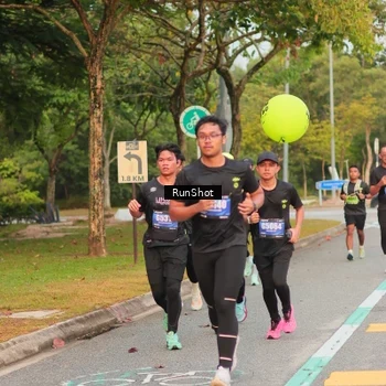 Runner Photo 5675821