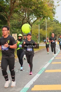 Runner Photo 5675825