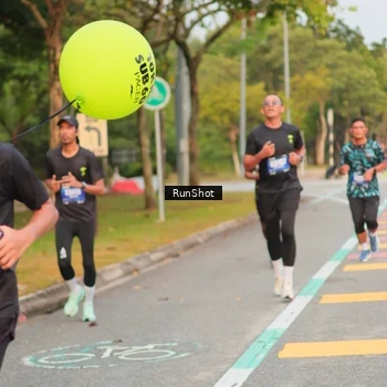 Runner Photo 5675845
