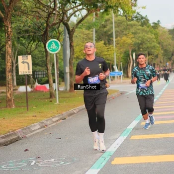 Runner Photo 5675847