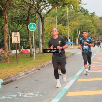 Runner Photo 5675849