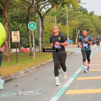 Runner Photo 5675850