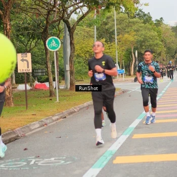 Runner Photo 5675852
