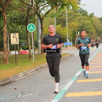 Runner Photo 5675855