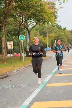 Runner Photo 5675857