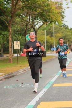 Runner Photo 5675862