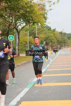 Runner Photo 5675864