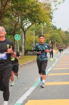 Runner Photo 5675866