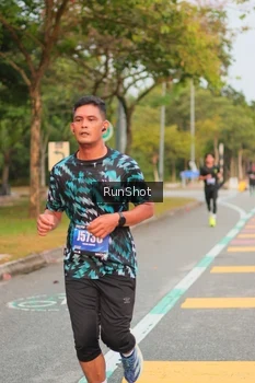 Runner Photo 5675881