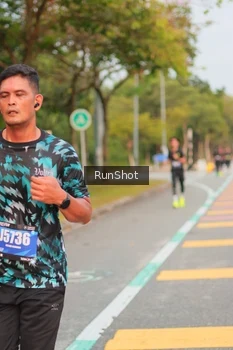 Runner Photo 5675885