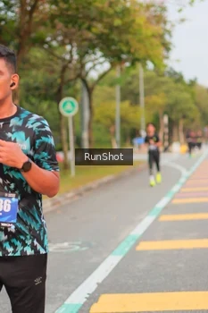 Runner Photo 5675886