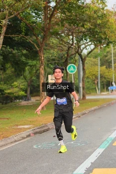 Runner Photo 5675893