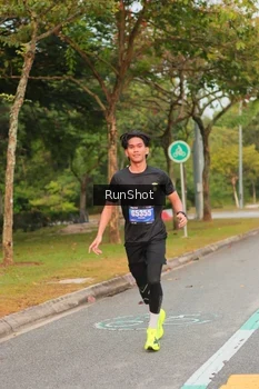 Runner Photo 5675897