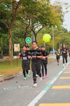 Runner Photo 5675906