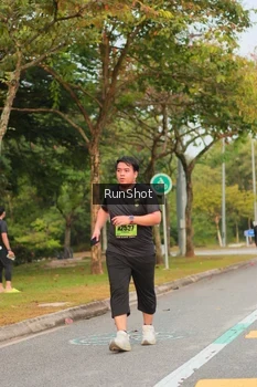 Runner Photo 5675923