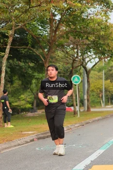 Runner Photo 5675925