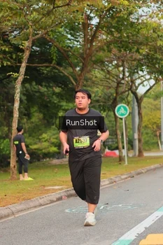Runner Photo 5675930