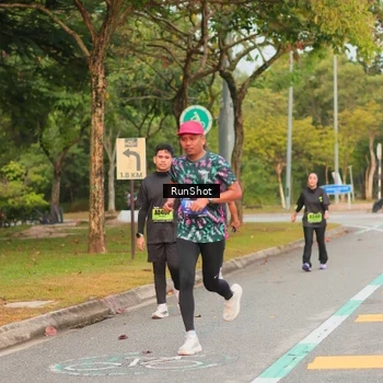 Runner Photo 5675941