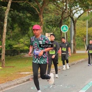 Runner Photo 5675949