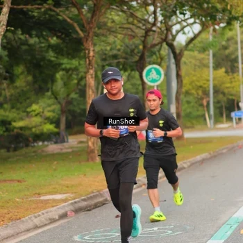Runner Photo 5675950