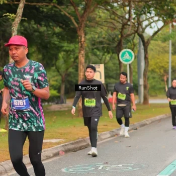 Runner Photo 5675953