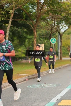 Runner Photo 5675955