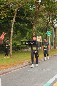 Runner Photo 5675956