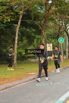 Runner Photo 5675963