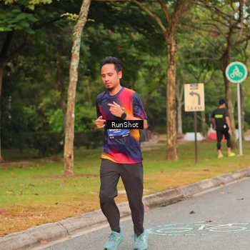 Runner Photo 5676002