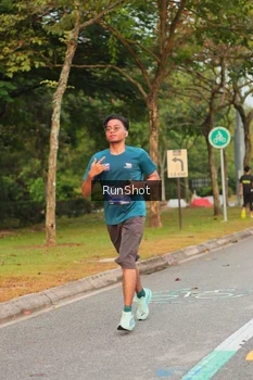 Runner Photo 5676010