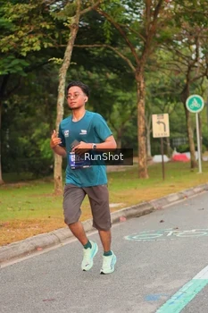 Runner Photo 5676011