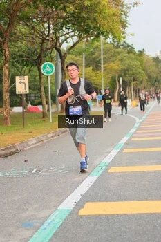 Runner Photo 5676017