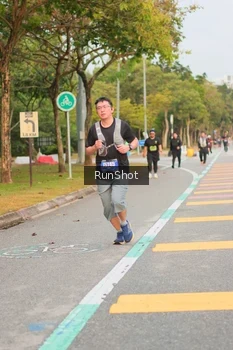 Runner Photo 5676018