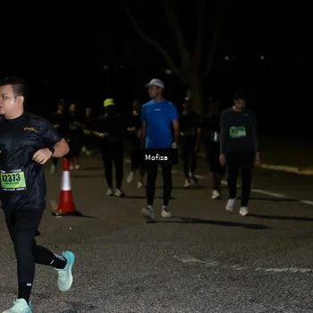 Runner Photo 5676019