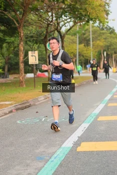 Runner Photo 5676026